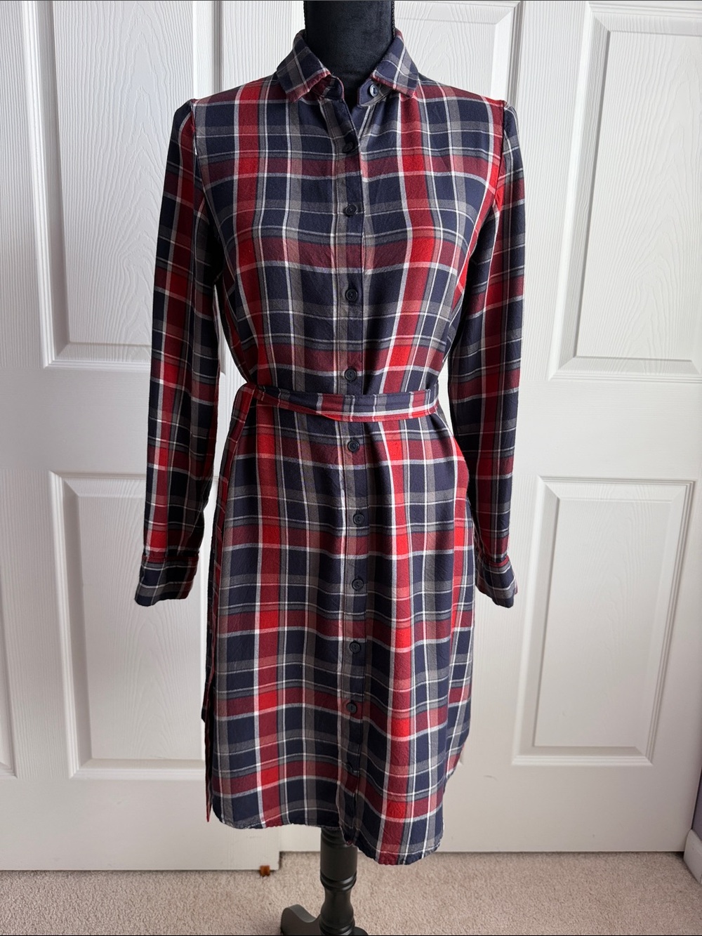 Banana Republic Factory Red and Navy Plaid Long-Sleeve Shirt Dress